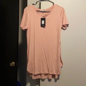 Fashionnova Tee